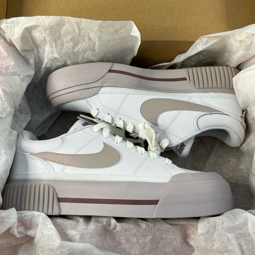 Nike Court Legacy Lift - Picture 9 of 10